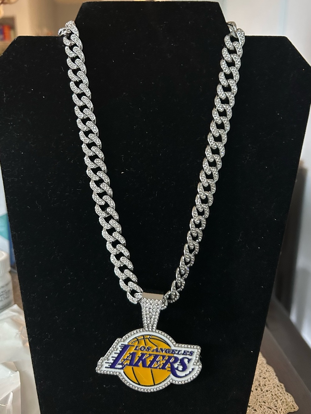 Los Angeles Lakers Crystal Cuban Link Necklace - Silver plated& Yellow